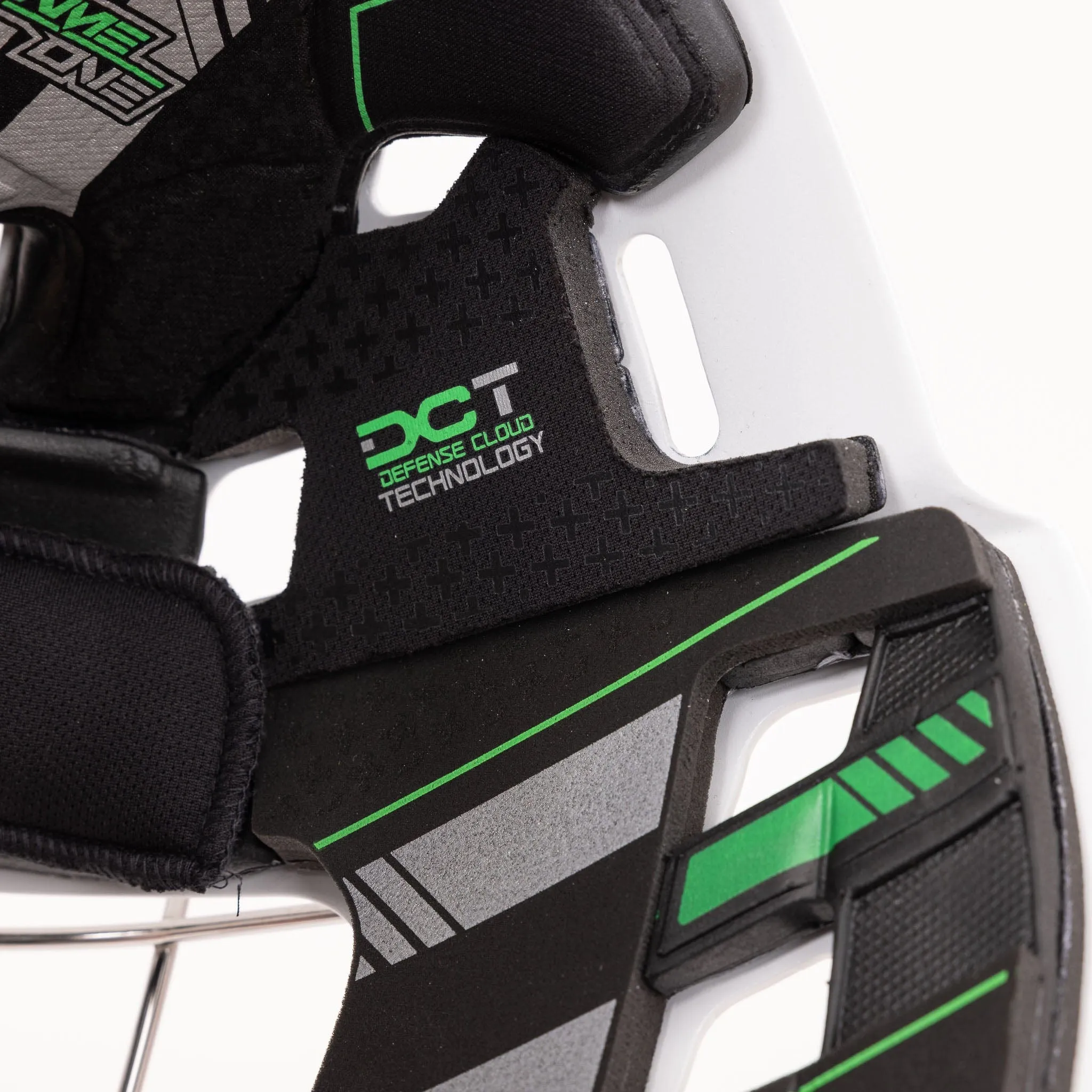 Bauer NME ONE Senior Goalie Mask