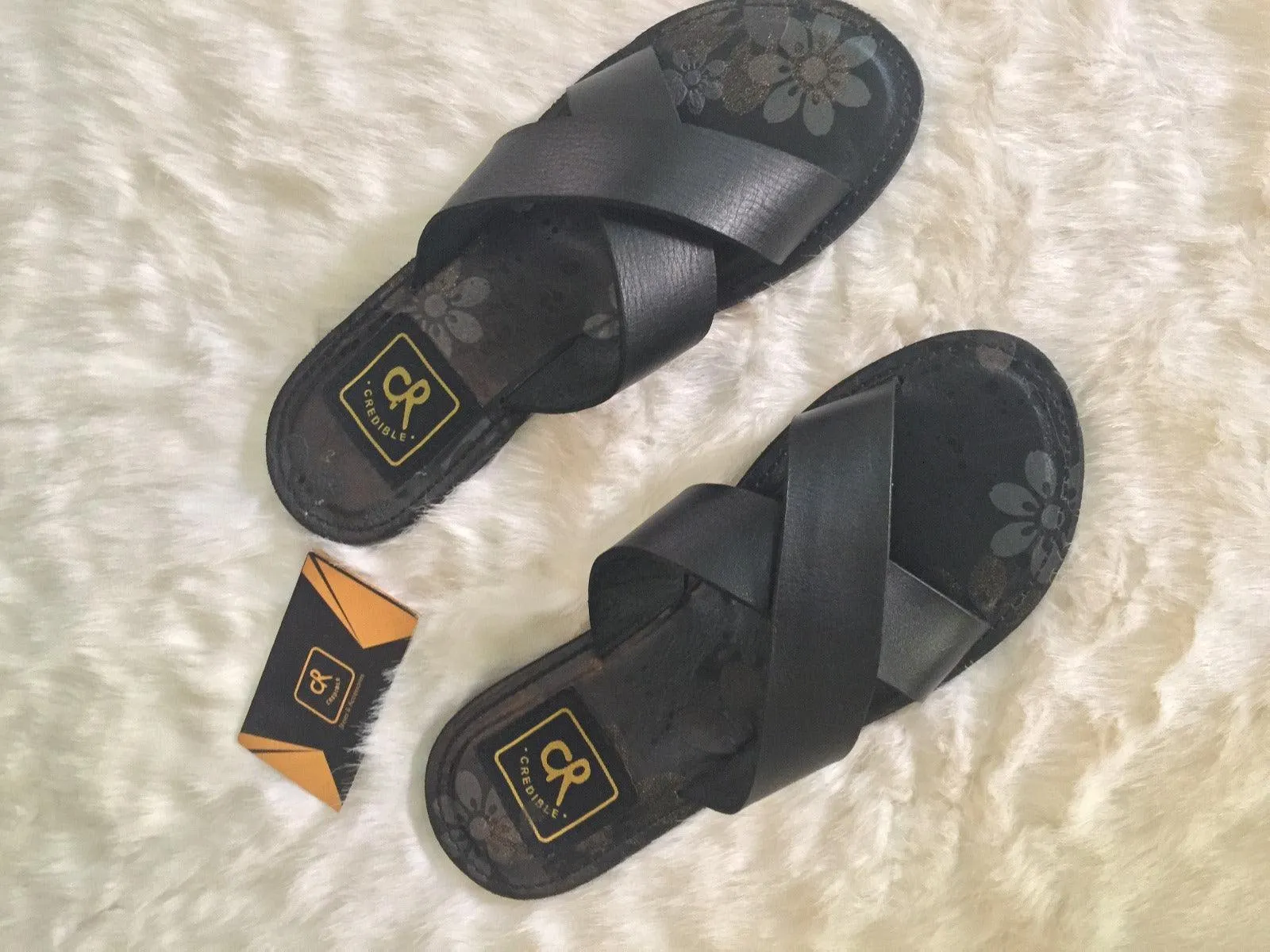 Black X strapped leather slippers -Black