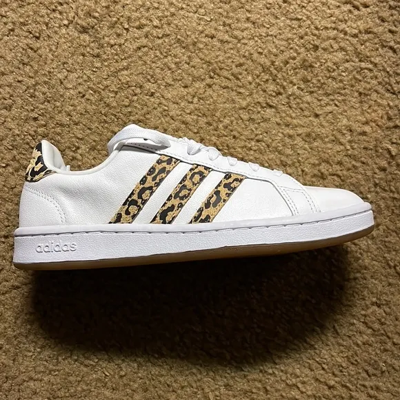Cheetah print Adidas