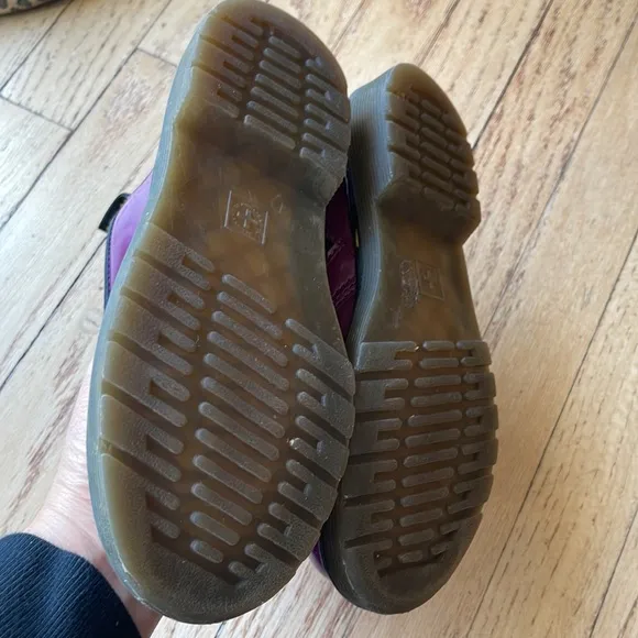 Dr. Martes purple boots size 3 great condition