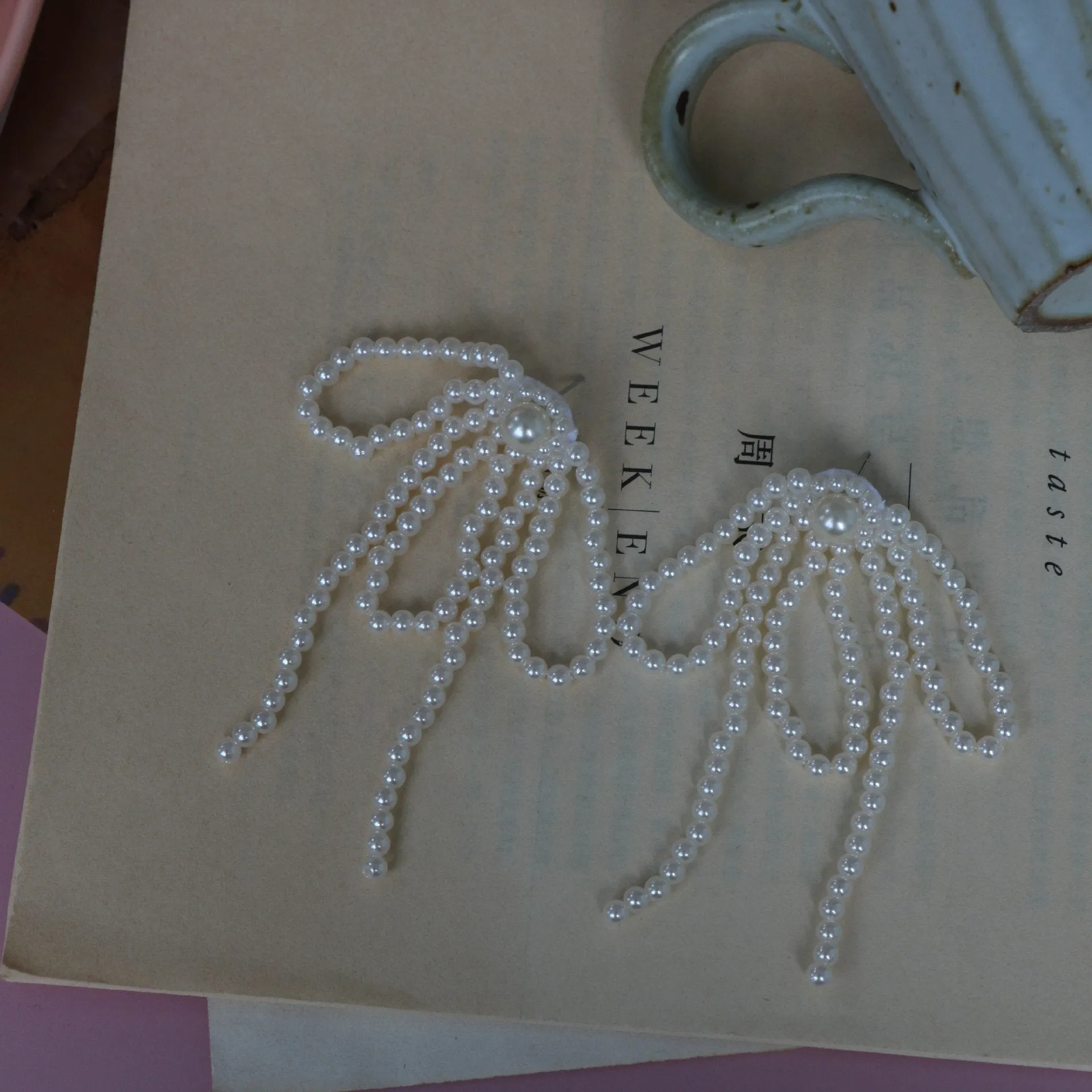 just-lil-things-white-earring-pin-earring-jlt10299