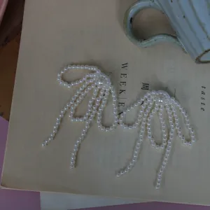 just-lil-things-white-earring-pin-earring-jlt10299