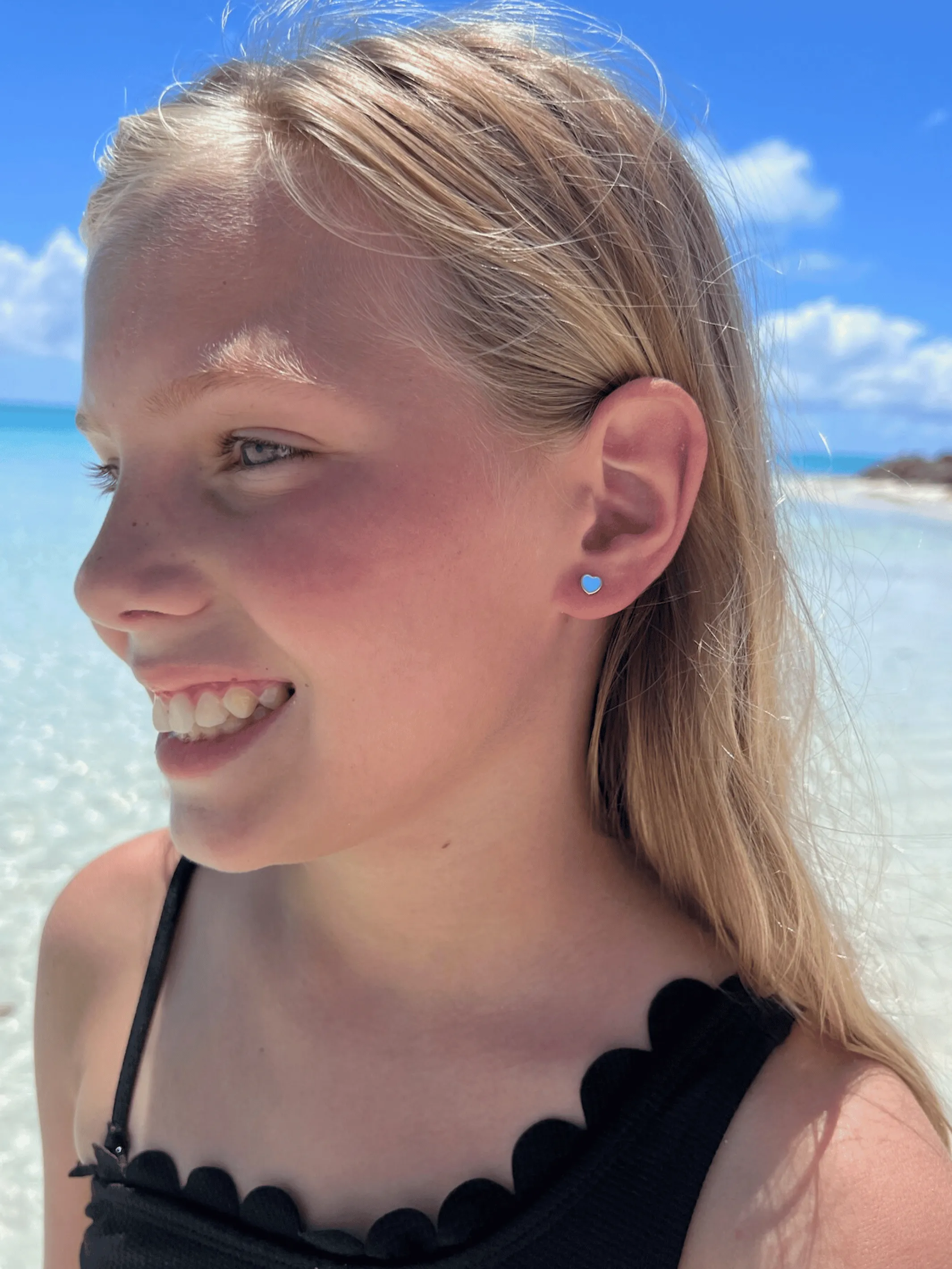 Kid Enamel Heart Stud Earrings 14K