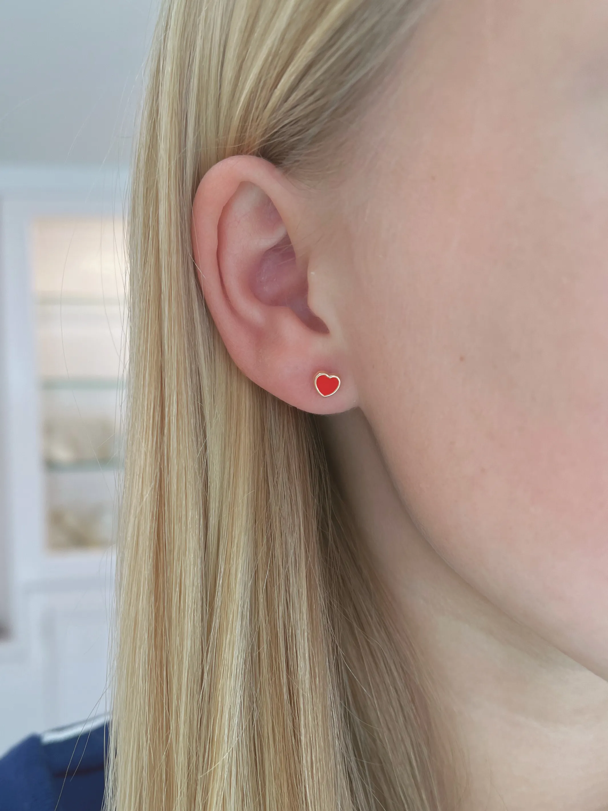 Kid Enamel Heart Stud Earrings 14K