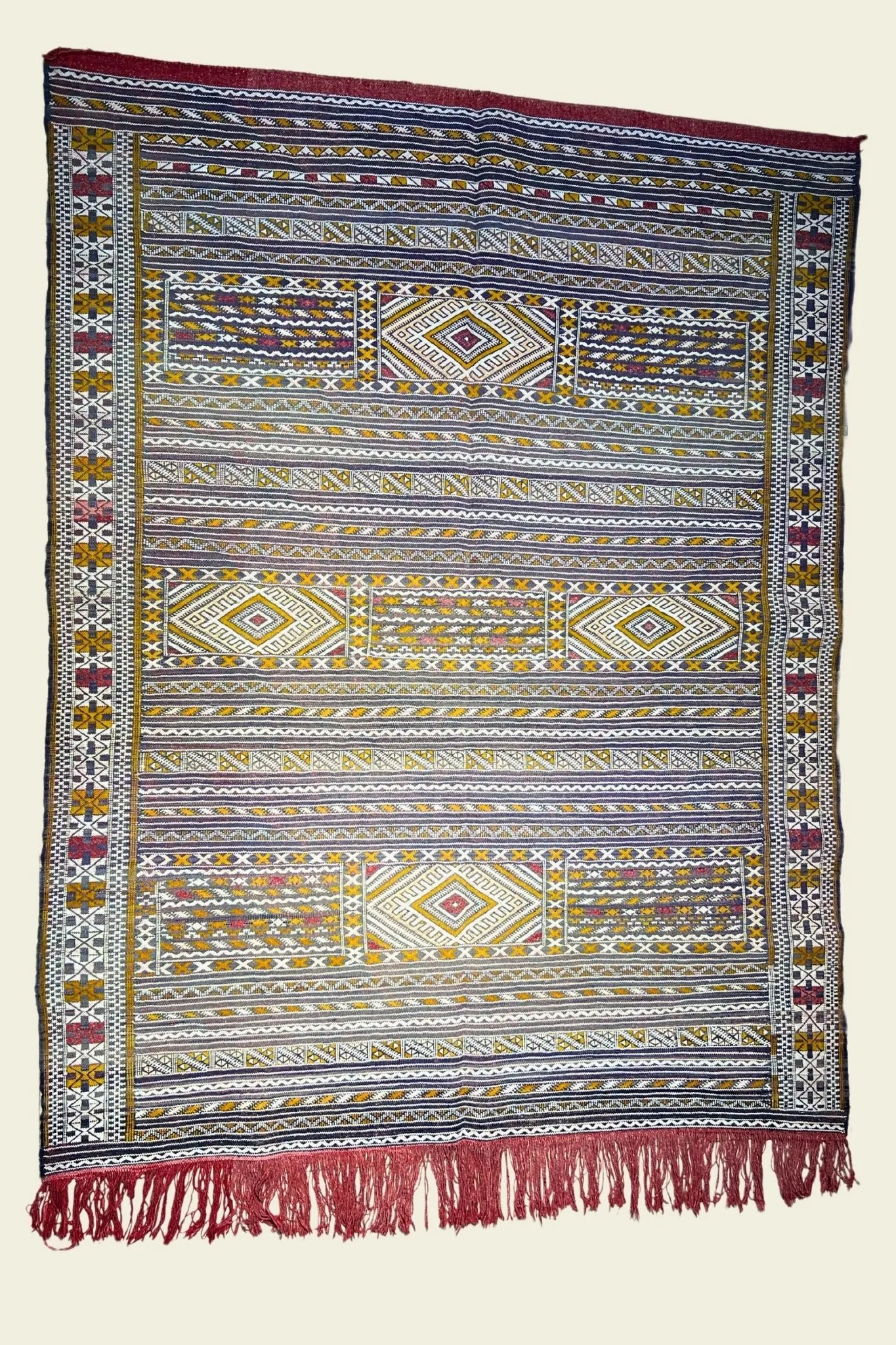 Moroccan area rug from Tifelt, Vegetable silk fabric, 5'4" x 7'0" or 162 cm x 213 cm