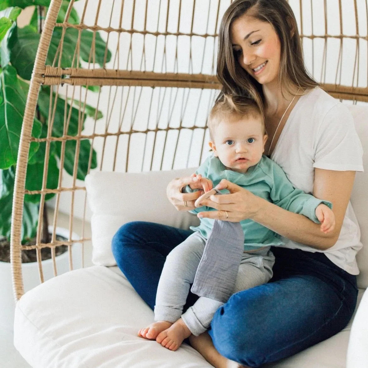 Muslin Teething Ring- Mist Grey