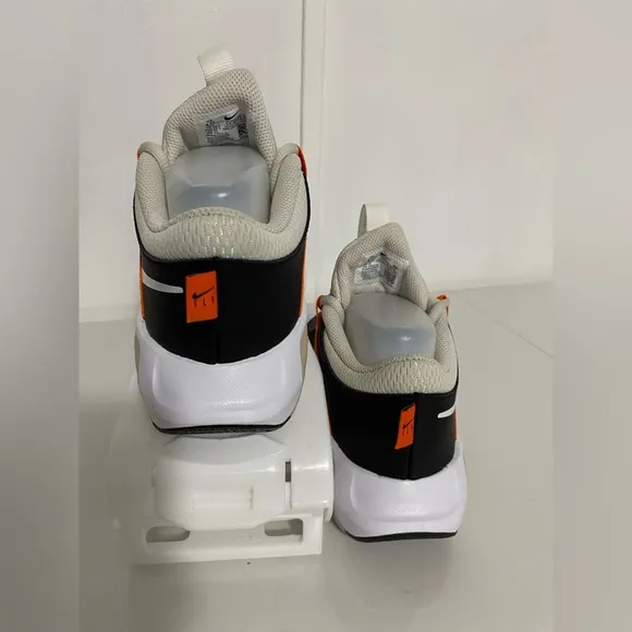 Nike Air Zoom Crossover GS Black White Junior Kid Basketball  SZ 4.5 DC5216-004