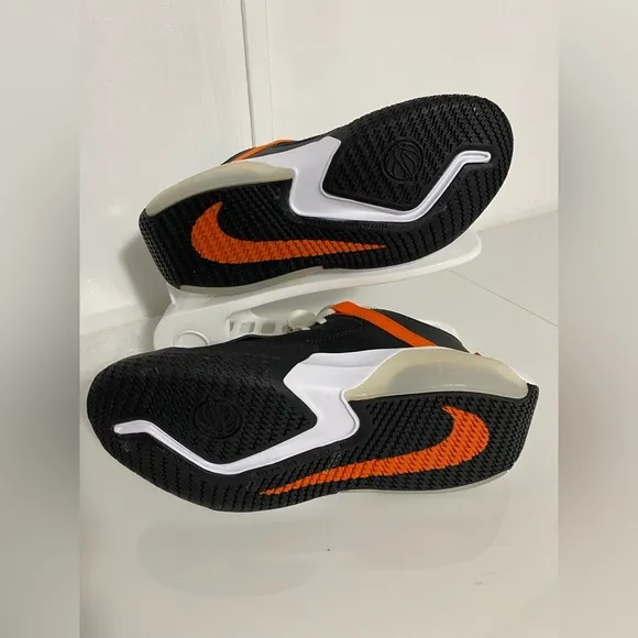 Nike Air Zoom Crossover GS Black White Junior Kid Basketball  SZ 4.5 DC5216-004