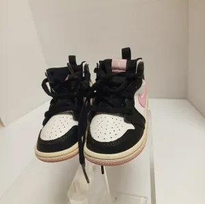 Nike Jordan 1 Mid White Light Arctic Pink Black Kid Preschool AT4612-103 Sz 6c