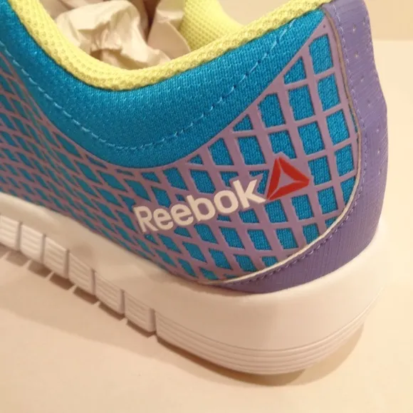 Reebok Size 7 M ZQUICK Blue New Kids Sneakers
