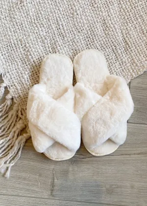 Skylar Fluffy Slippers - White