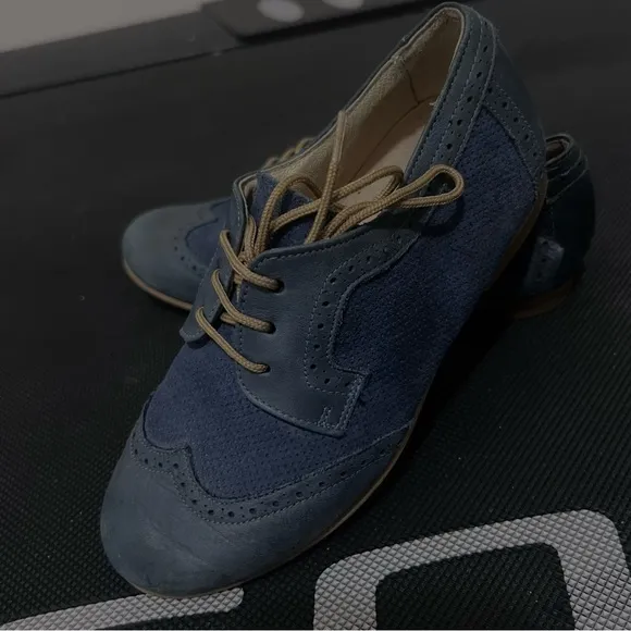 Toddler boys shoes size 12
