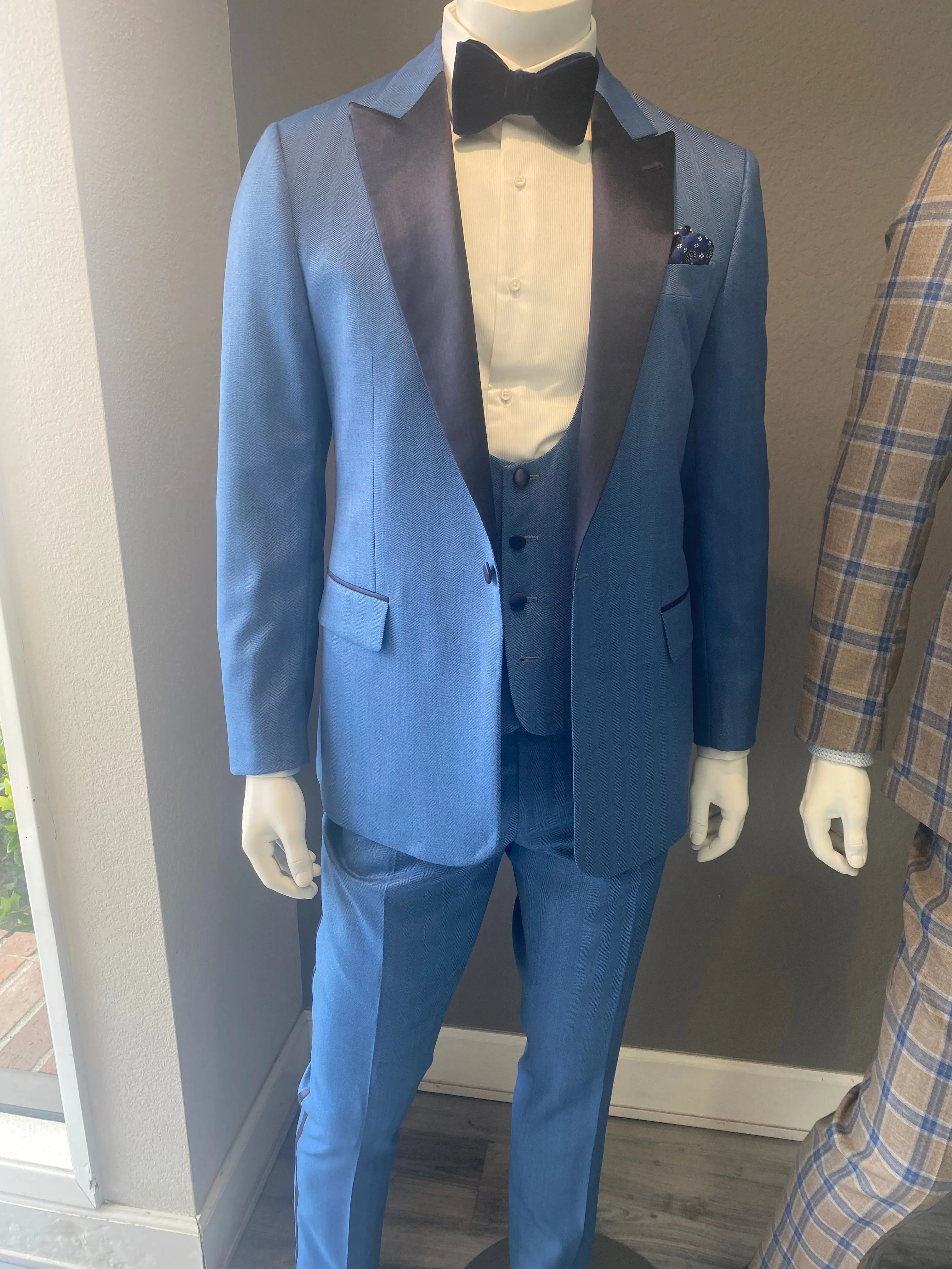 USW | Debonair & Kid Mohair